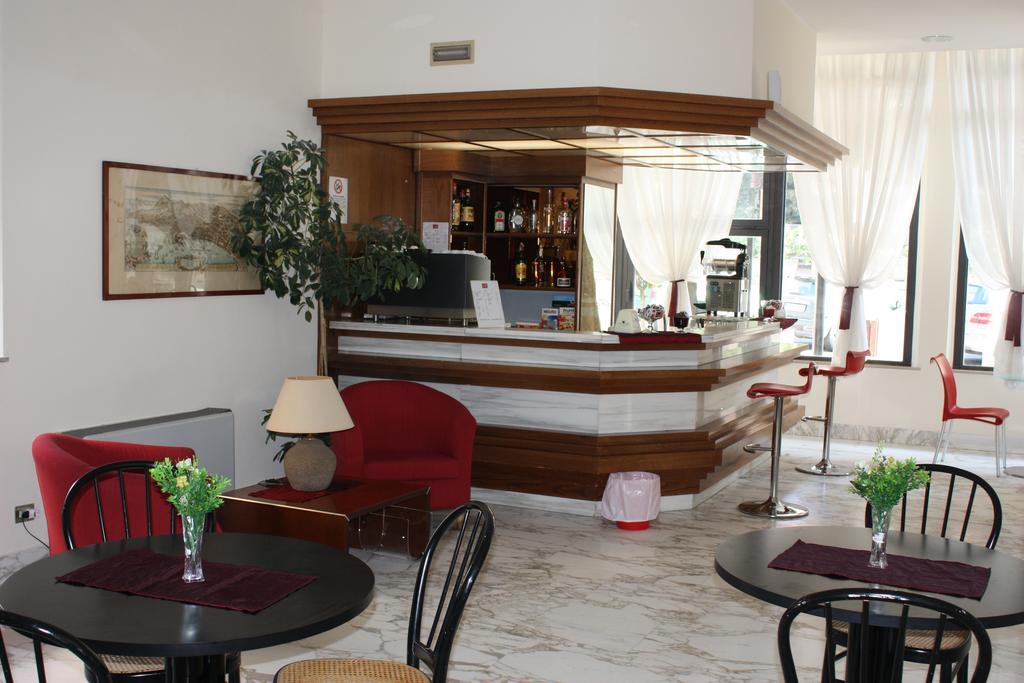 Hotel Mediterraneo Chianciano Terme Exterior foto